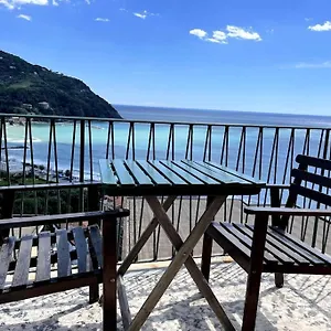 Ocean View With Fast Wi-fi And Elevator To Town Levanto